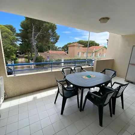 App 4 Pers, Piscine,plage 3 Min, Parking Priv,wifi Apartment Saint-Raphaël