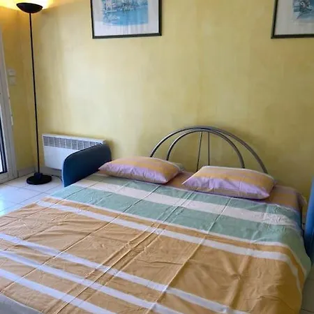 Apartment App 4 Pers, Piscine,plage 3 Min, Parking Priv,wifi Saint-Raphael (Var)